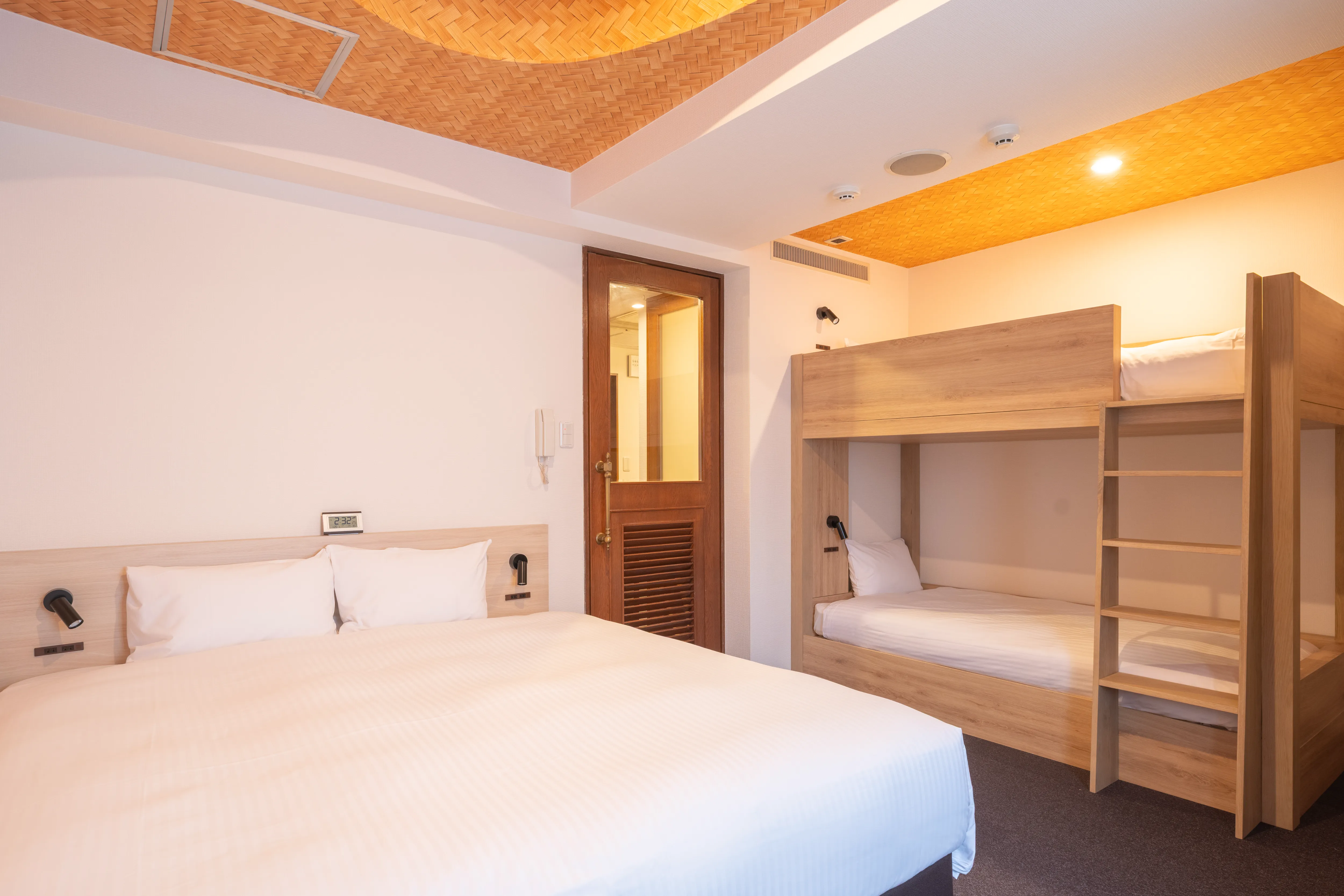 キービジュアル客室２